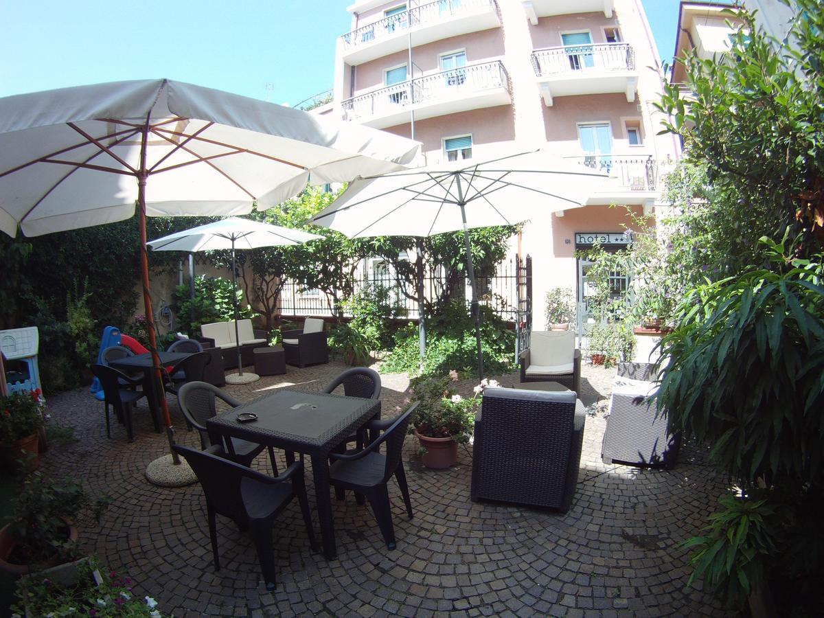 Hotel Graziella Spotorno Exterior foto